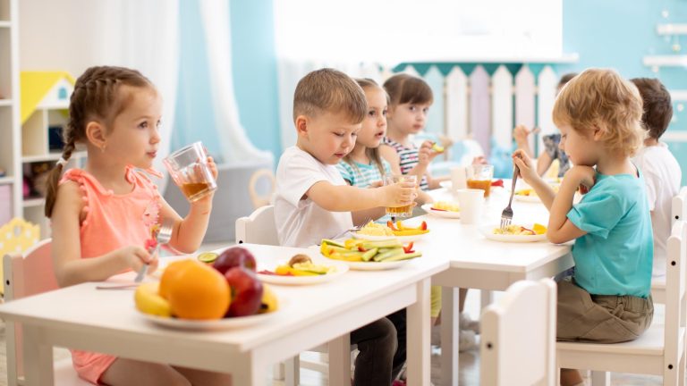 Stadtküche Hettstedt Kitas Kinder lieben Abwechslung: Brot, Obst, Gemüse und mehr